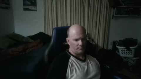 Matt online show from 11/22/25, 04:44