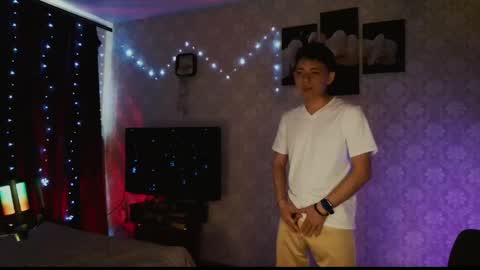 emveeboy96 online show from 04/11/26, 08:18