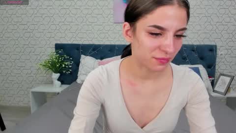 emy__angel online show from 02/14/25, 01:23