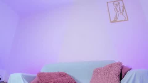 Emy online show from 03/04/25, 10:57