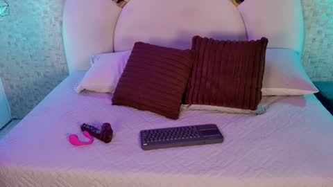 Emy  online show from 02/20/26, 11:43