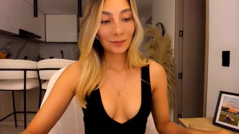 emyconneer online show from 01/21/25, 11:55