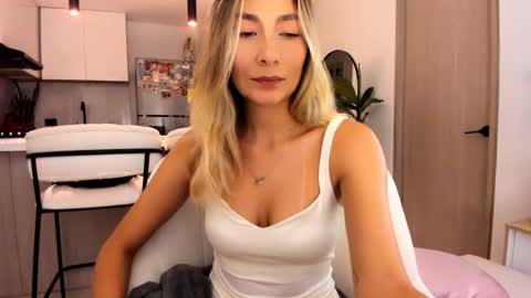 emyconneer online show from 03/03/25, 01:53