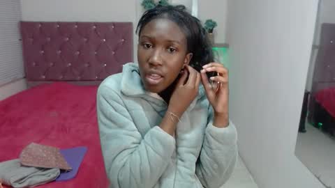 Snapshot of emyfuckpussy chatting on 10/17/25, 12:08 emyfuckpussy online show from 10/17/25, 12:08