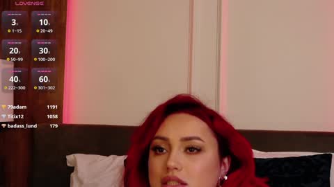 Snapshot of emyhilton_ chatting on 01/27/25, 11:32 Emy online show from 01/27/25, 11:32