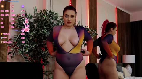 Snapshot of emyhilton_ chatting on 01/31/25, 11:56 Emy online show from 01/31/25, 11:56