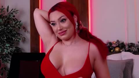 Snapshot of emyhilton_ chatting on 12/01/25, 06:40 Emy online show from 12/01/25, 06:40