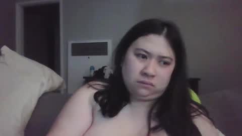 Snapshot of encasedbeauty chatting on 01/26/25, 04:30 Ela online show from 01/26/25, 04:30