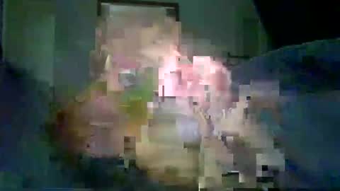 encormoi online show from 11/21/25, 08:24