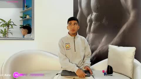 Snapshot of ender_h0t chatting on 11/09/25, 01:42 Ender online show from 11/09/25, 01:42