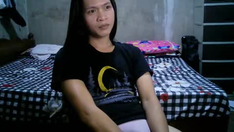 Snapshot of endless_cumexplosion chatting on 12/17/24, 01:18 I am MITCH online show from 12/17/24, 01:18