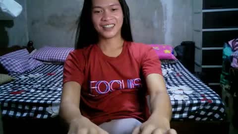 Snapshot of endless_cumexplosion chatting on 02/13/25, 12:02 I am MITCH online show from 02/13/25, 12:02