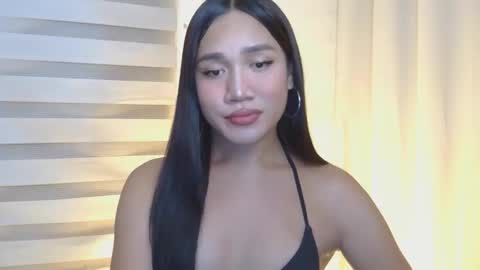 sahara love online show from 04/18/26, 12:42