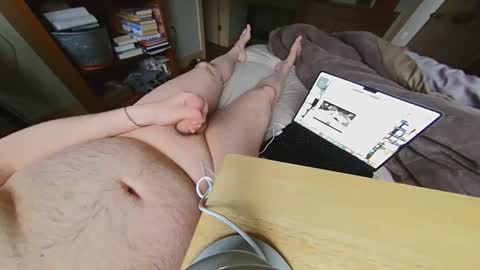 Snapshot of endovet chatting on 04/07/26, 12:16 Just4fun online show from 04/07/26, 12:16