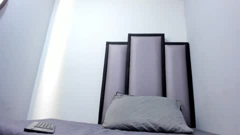 endrick_23 online show from 04/16/26, 03:29