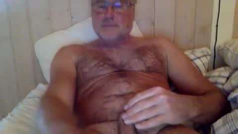 Snapshot of endurado chatting on 04/17/26, 05:38 endurado online show from 04/17/26, 05:38