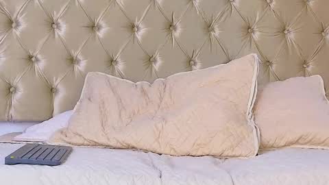   Schedule 600a.m - 200p.m Col hour online show from 02/10/25, 06:35