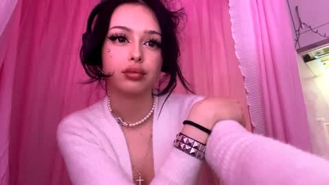 Snapshot of eneidacollazo chatting on 04/23/26, 04:31 Paige 1st day here 3 online show from 04/23/26, 04:31