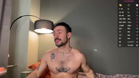 Snapshot of enen_glo chatting on 03/26/26, 10:54 Enen online show from 03/26/26, 10:54