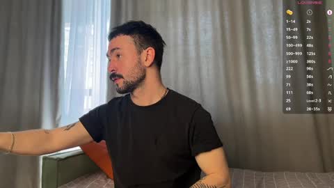 Snapshot of enen_glo chatting on 04/01/26, 10:05 Enen online show from 04/01/26, 10:05