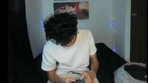 Salo online show from 02/04/26, 05:52