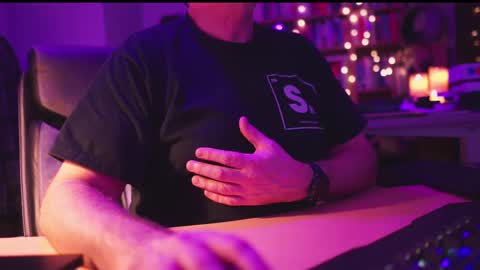 uk online show from 02/20/25, 11:21