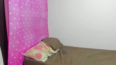 engel20042001 online show from 12/11/24, 05:53