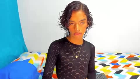 engel20042001 online show from 12/22/24, 03:55