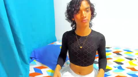 engel20042001 online show from 12/22/24, 07:00