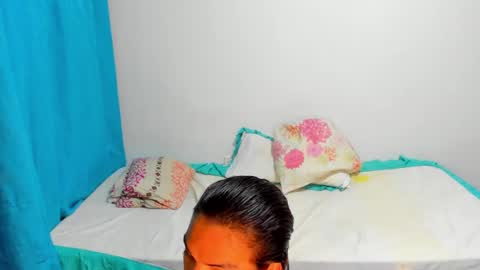 engel20042001 online show from 01/05/25, 01:13