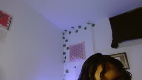 engel20042001 online show from 10/12/25, 02:27