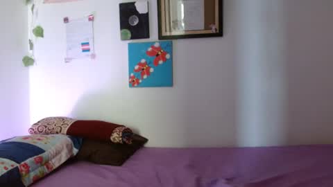 engel20042001 online show from 10/15/25, 12:05