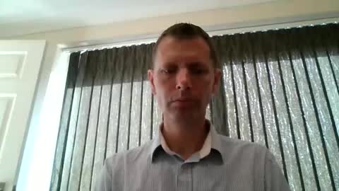Snapshot of englishguy183 chatting on 05/12/26, 08:44 EnglishGuy183 online show from 05/12/26, 08:44