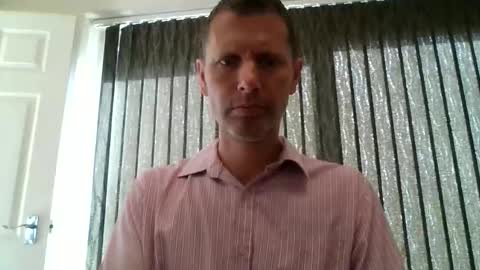 Snapshot of englishguy183 chatting on 05/15/26, 08:54 EnglishGuy183 online show from 05/15/26, 08:54