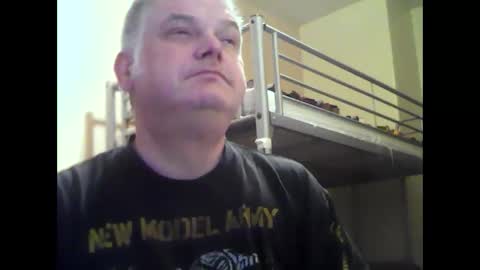 englishguysurrey online show from 11/23/25, 07:30