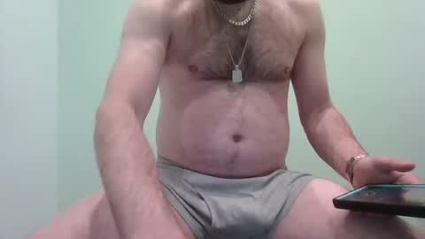Snapshot of englishphatcock chatting on 04/23/26, 04:20 Happy online show from 04/23/26, 04:20