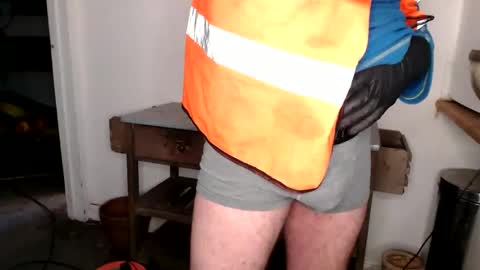 Snapshot of englishshyguyuk chatting on 11/20/25, 02:28 englishshyguyuk online show from 11/20/25, 02:28