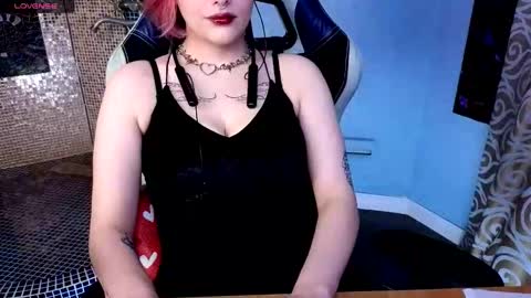 enifery online show from 02/19/26, 06:26