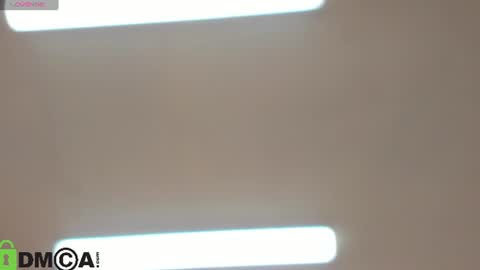 Snapshot of enigmatic_ella chatting on 06/24/26, 01:04 Ella online show from 06/24/26, 01:04