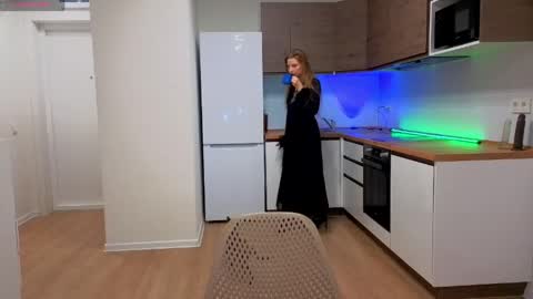 Snapshot of enjoyeverymoment_ chatting on 03/26/26, 03:01 enjoyeverymoment_ online show from 03/26/26, 03:01