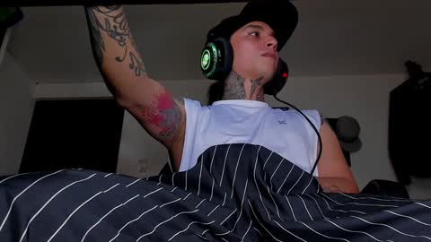 Snapshot of enjoymycock99 chatting on 12/09/24, 04:05 enjoymycock99 online show from 12/09/24, 04:05