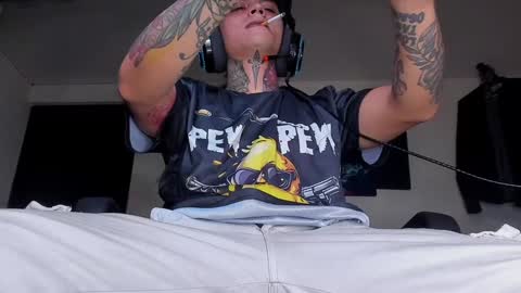 Snapshot of enjoymycock99 chatting on 12/19/24, 06:23 enjoymycock99 online show from 12/19/24, 06:23