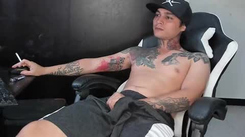 Snapshot of enjoymycock99 chatting on 02/18/25, 01:00 enjoymycock99 online show from 02/18/25, 01:00