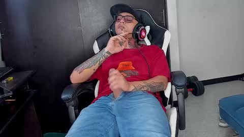 Snapshot of enjoymycock99 chatting on 02/24/25, 07:52 enjoymycock99 online show from 02/24/25, 07:52