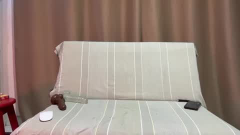 Snapshot of enjoythetrip chatting on 12/19/24, 01:07 Luke online show from 12/19/24, 01:07