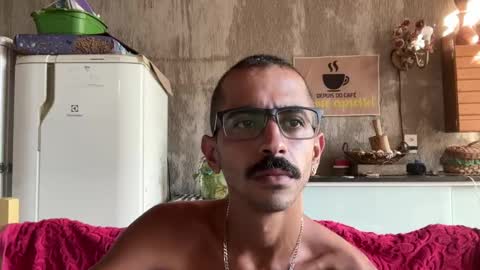 Snapshot of enjoythetrip chatting on 01/23/25, 10:22 Luke online show from 01/23/25, 10:22