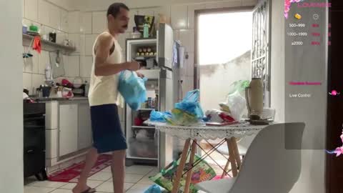 Snapshot of enjoythetrip chatting on 02/21/25, 08:16 Luke online show from 02/21/25, 08:16