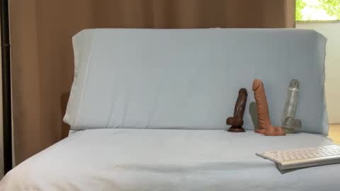 Snapshot of enjoythetrip chatting on 02/26/25, 03:19 Luke online show from 02/26/25, 03:19