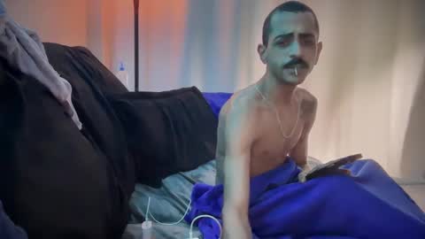 Snapshot of enjoythetrip chatting on 09/08/25, 03:44 Luke online show from 09/08/25, 03:44