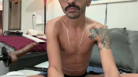 Snapshot of enjoythetrip chatting on 04/20/26, 01:58 Luke online show from 04/20/26, 01:58